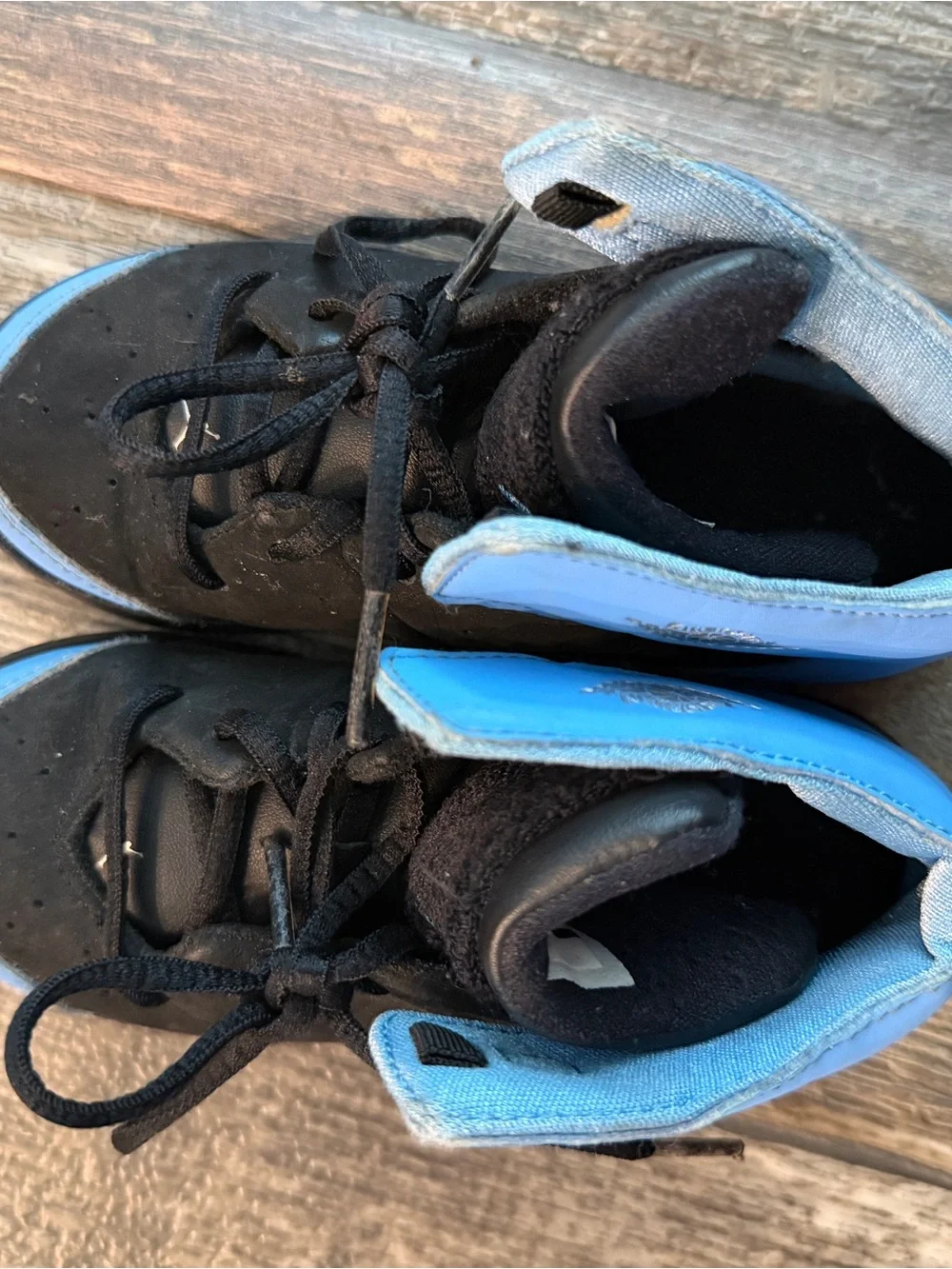 Jordan Kids High-Top Sneakers in Black and Blue